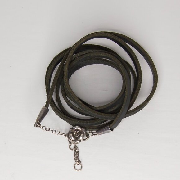 SOLD Vintage Leather Wrap Bracelet with Silver Rose Charm Closure - Picture 4 of 6